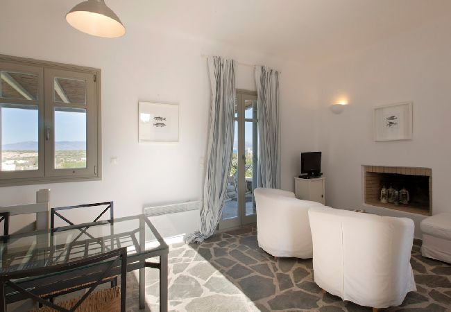 Villa in Santa Maria - Kallisti Villas - An oasis for 22 people  Villa in Santa Maria - Kallisti Villas - An oasis for 22 people