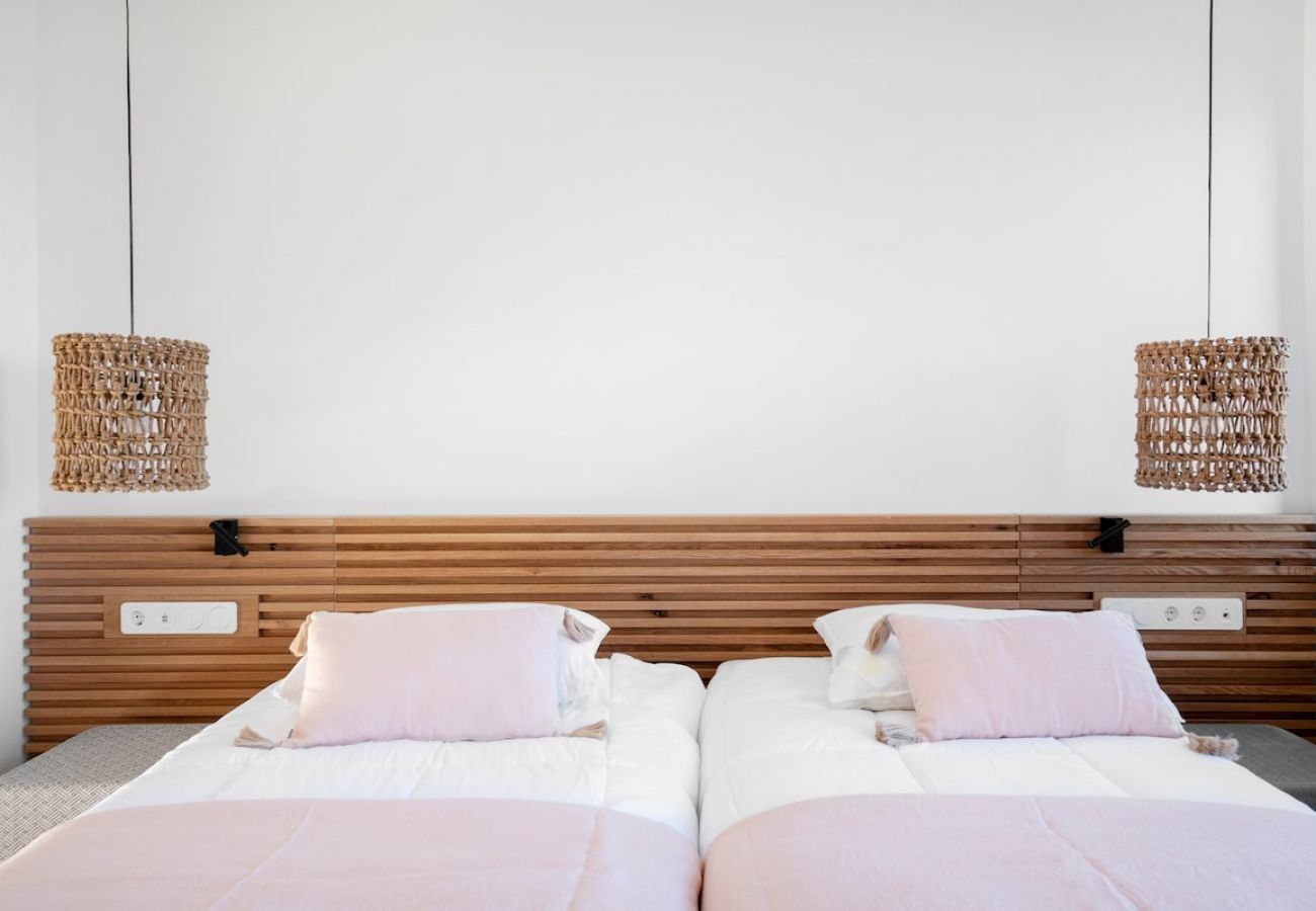 Villa in Paros - -