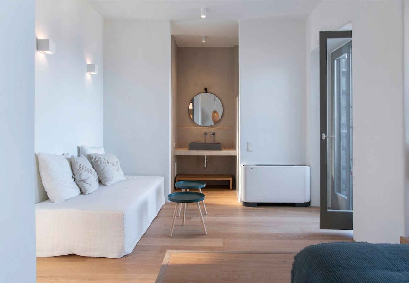 Villa in Paros - -