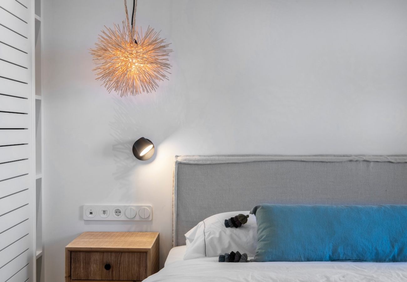Villa in Paros - -