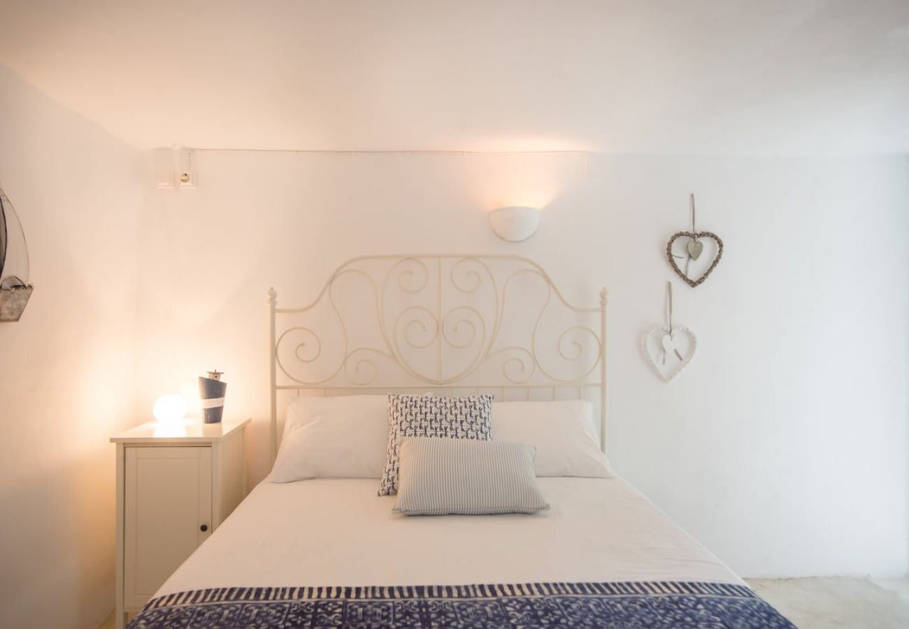 Villa in Isterni - Villa with amazing sea views & plunge pool! 