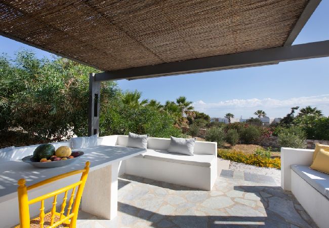 Villa in Ampelas - Elegant villa, sea views, designer renovation 