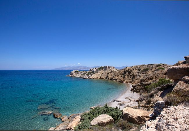 Villa in Ampelas - Elegant villa, sea views, designer renovation  Villa in Ampelas - Elegant villa, sea views, designer renovation