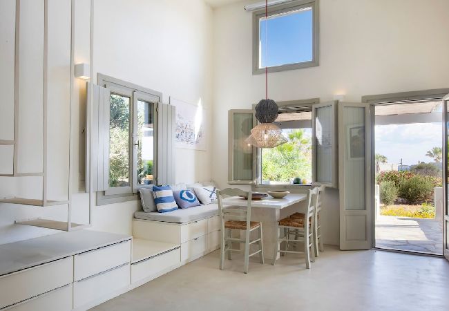 Villa in Ampelas - Elegant villa, sea views, designer renovation  Villa in Ampelas - Elegant villa, sea views, designer renovation