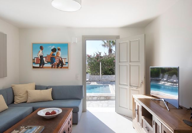 Villa in Ampelas - Elegant villa, sea views, designer renovation  Villa in Ampelas - Elegant villa, sea views, designer renovation