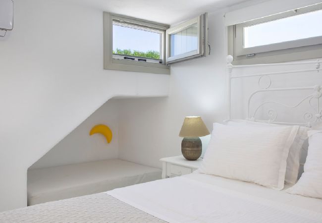 Villa in Ampelas - Elegant villa, sea views, designer renovation  Villa in Ampelas - Elegant villa, sea views, designer renovation