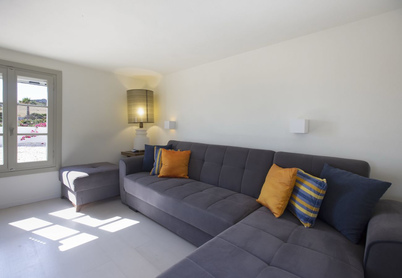 Villa in Ampelas - Elegant villa, sea views, designer renovation 