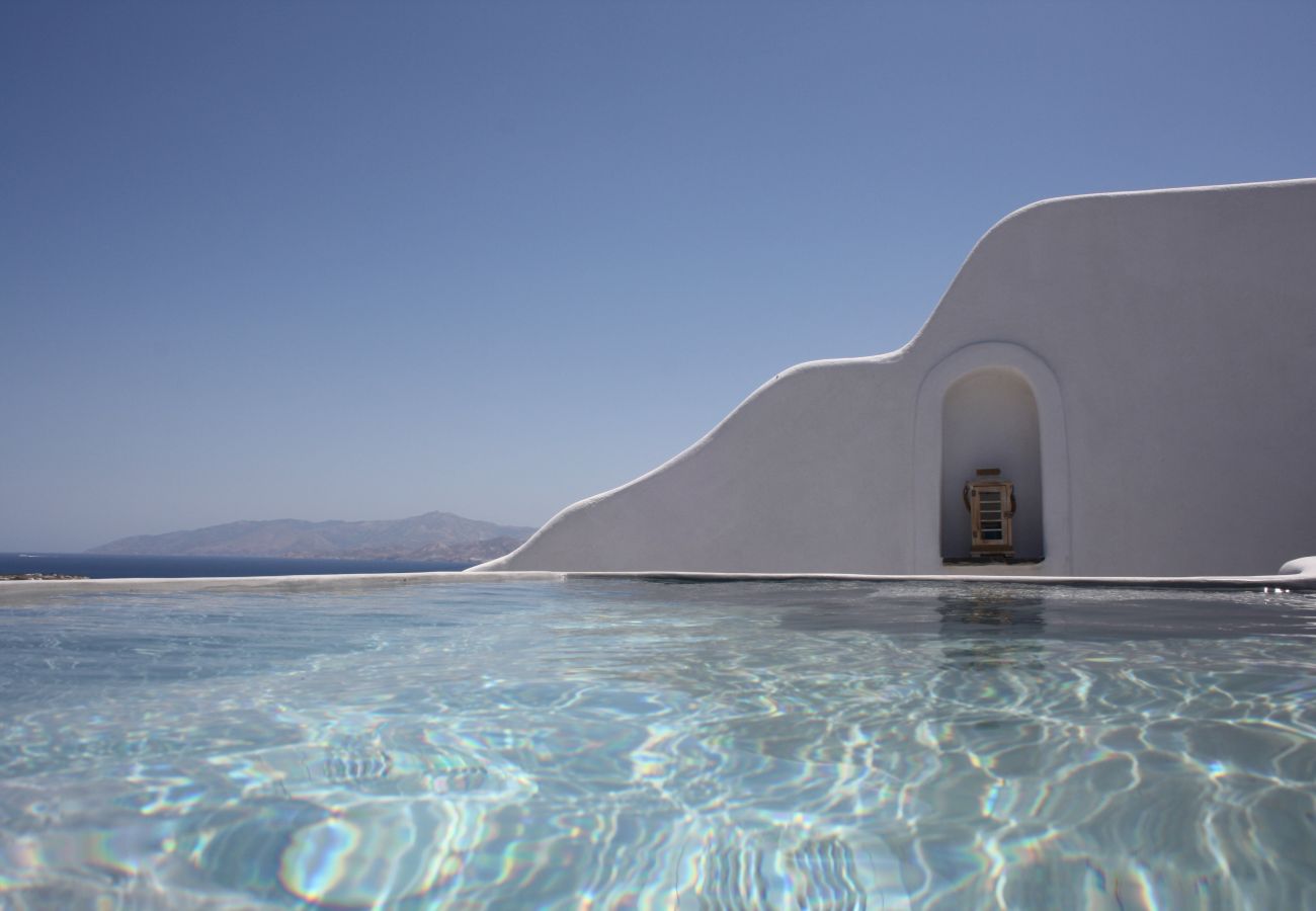 Villa in Isterni - Gorgeous island villa with plunge pool & sea views 