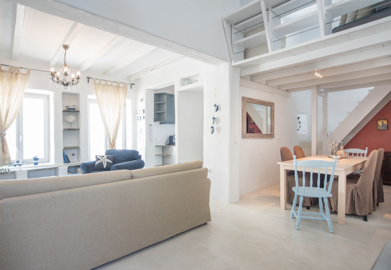 Villa in Isterni - Gorgeous island villa with plunge pool & sea views 