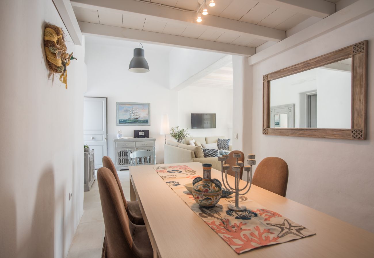 Villa in Isterni - Gorgeous island villa with plunge pool & sea views 