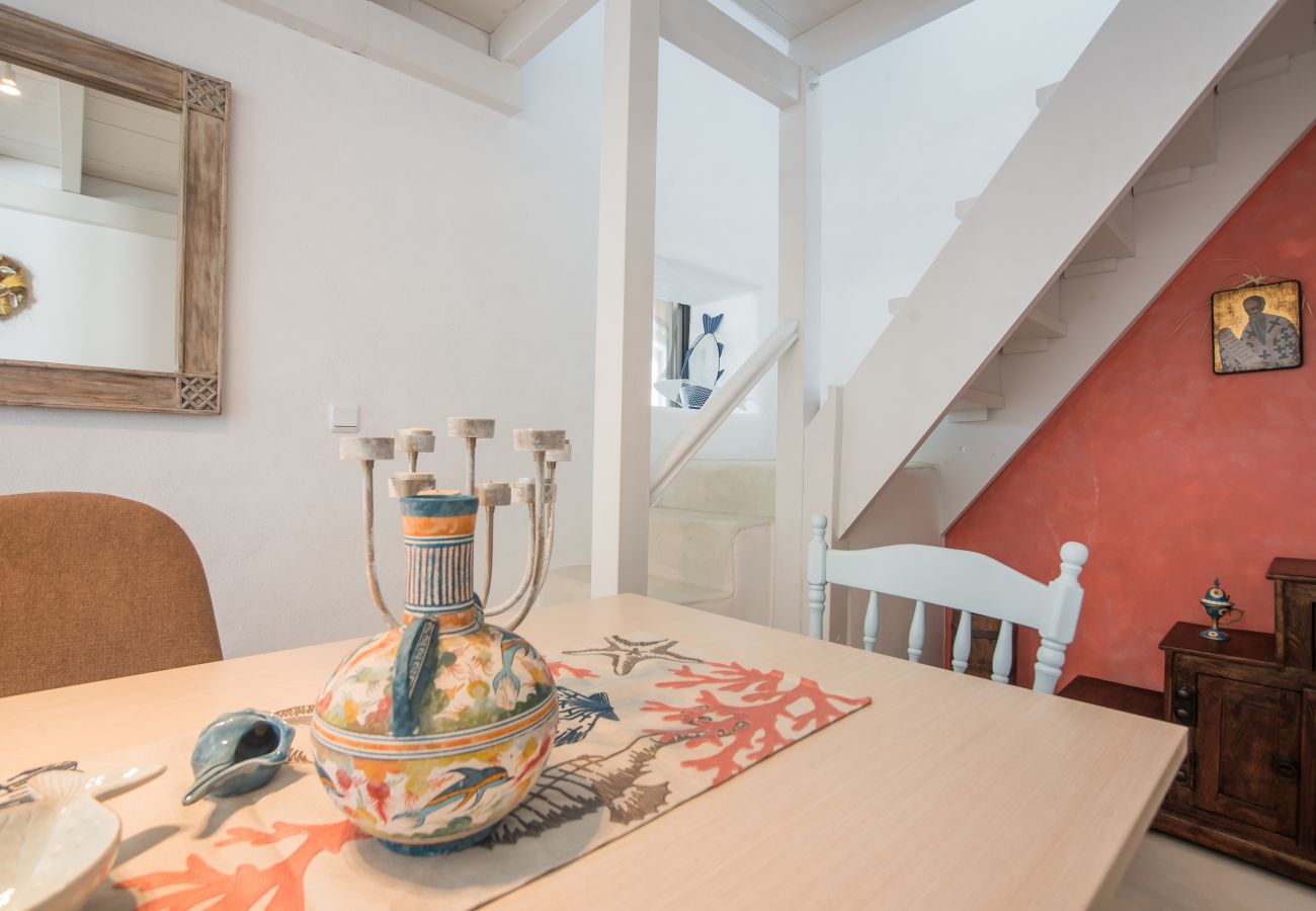 Villa in Isterni - Gorgeous island villa with plunge pool & sea views 