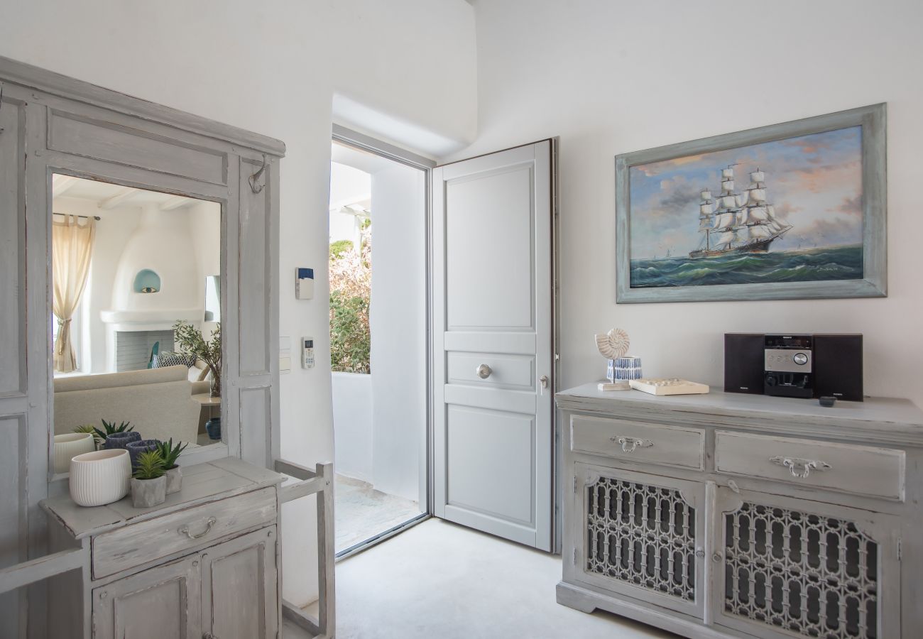 Villa in Isterni - Gorgeous island villa with plunge pool & sea views 