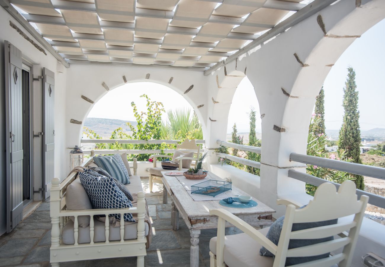 Villa in Isterni - Gorgeous island villa with plunge pool & sea views 