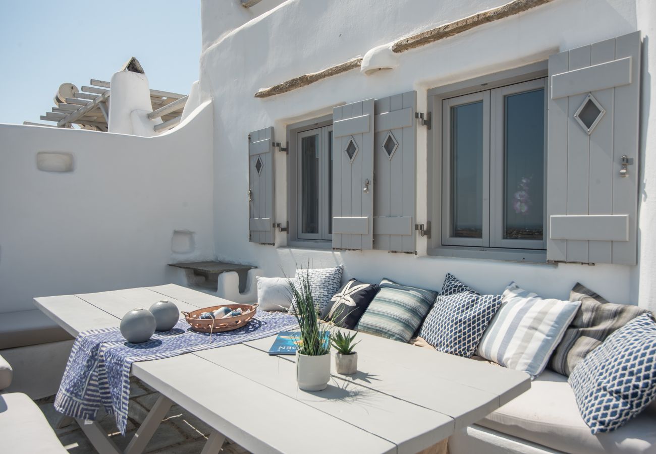 Villa in Isterni - Gorgeous island villa with plunge pool & sea views 