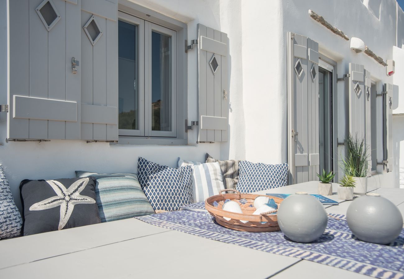 Villa in Isterni - Gorgeous island villa with plunge pool & sea views 
