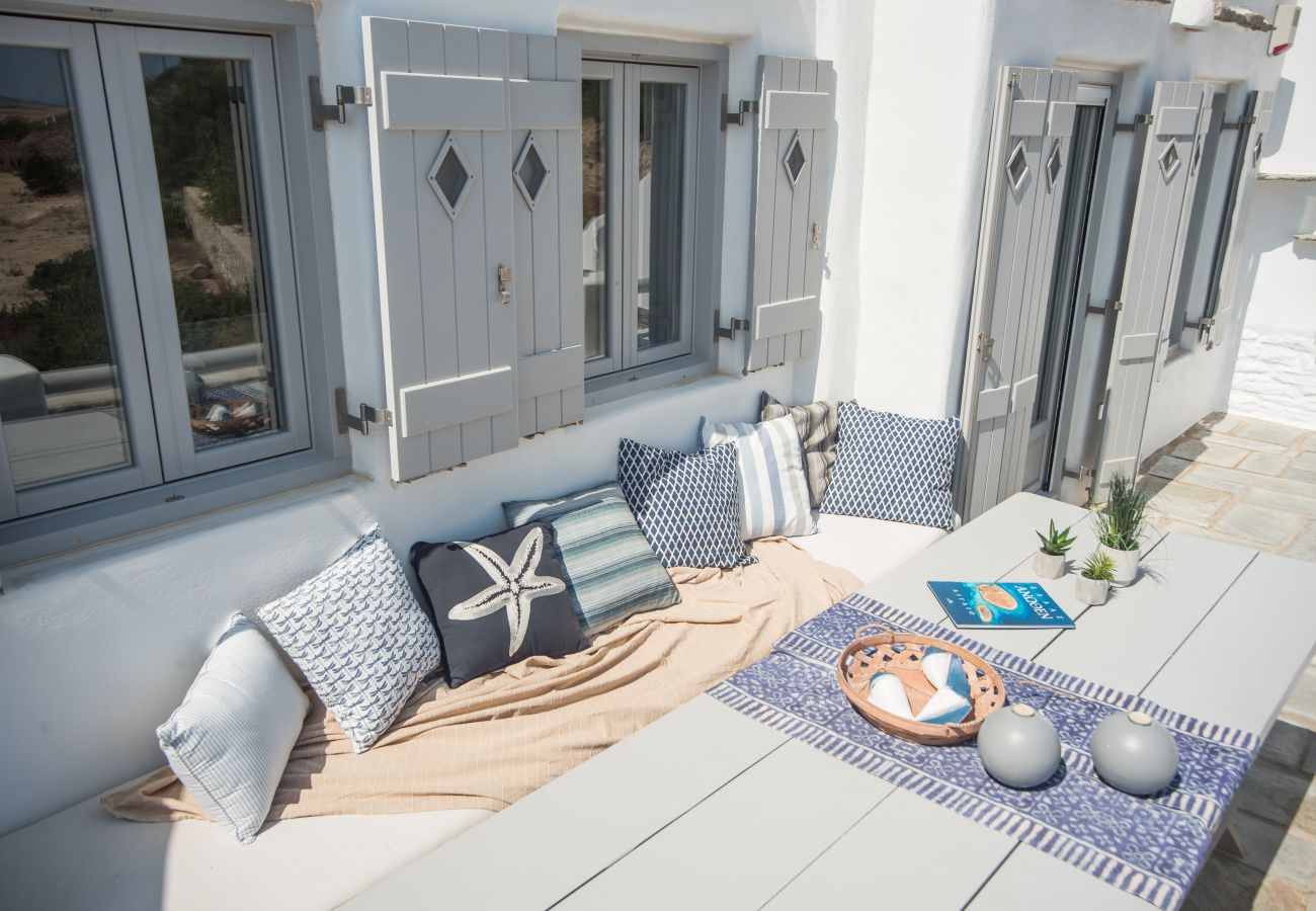 Villa in Isterni - Gorgeous island villa with plunge pool & sea views 