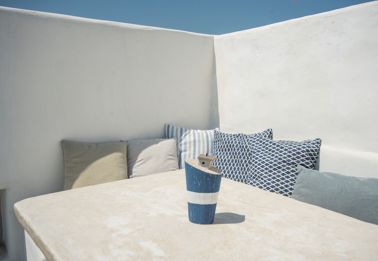 Villa in Isterni - Gorgeous island villa with plunge pool & sea views 