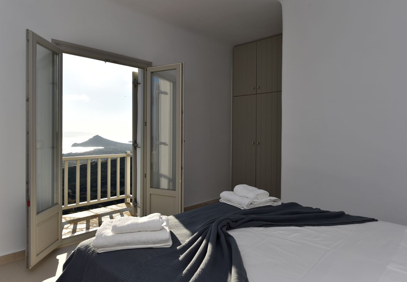 Villa in Naousa - Gorgeous pool villa, stunning sea views, helipad! 