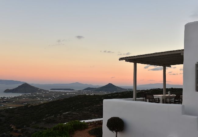 Villa in Naousa - Panoramic three villa complex with helipad 