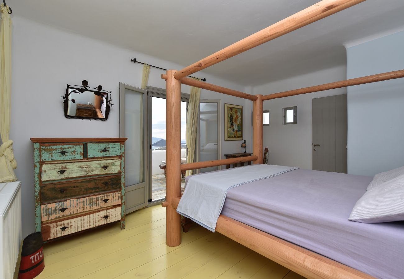 Villa in Naousa - Panoramic three villa complex with helipad 