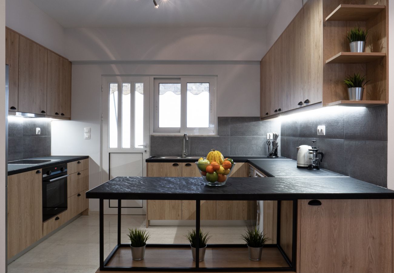 Apartment in Vyronas - Colorful, Bright, Spacious, 2BR APT in Vyronas