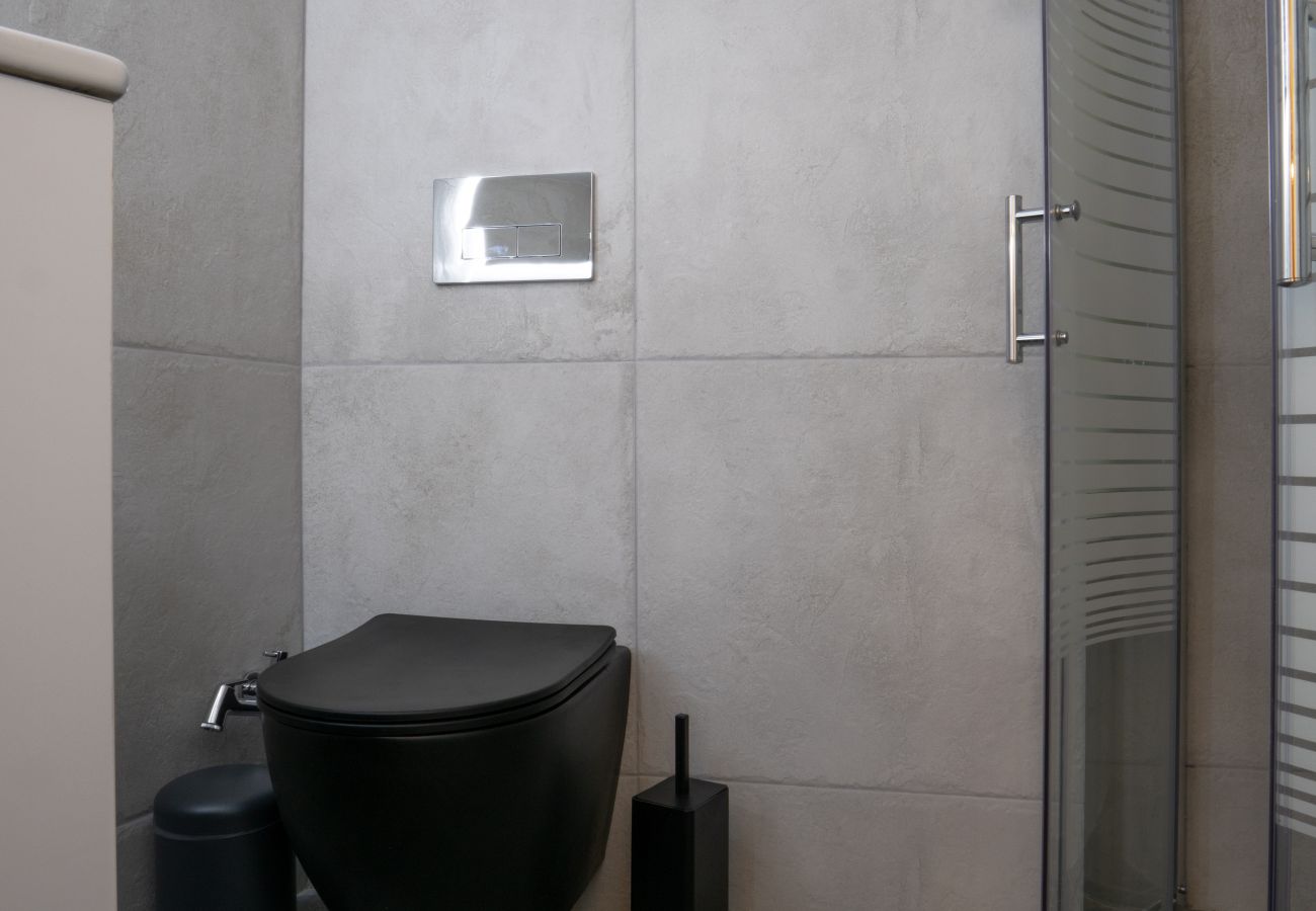 Apartment in Vyronas - Colorful, Bright, Spacious, 2BR APT in Vyronas
