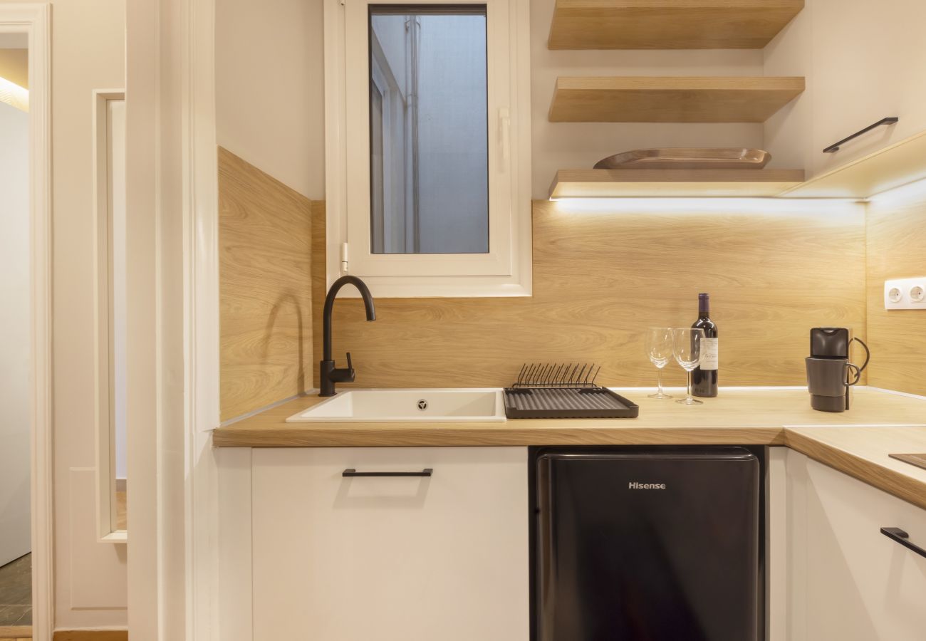 Apartment in Athens - A rare eclectic luxurious stay at Syntagma