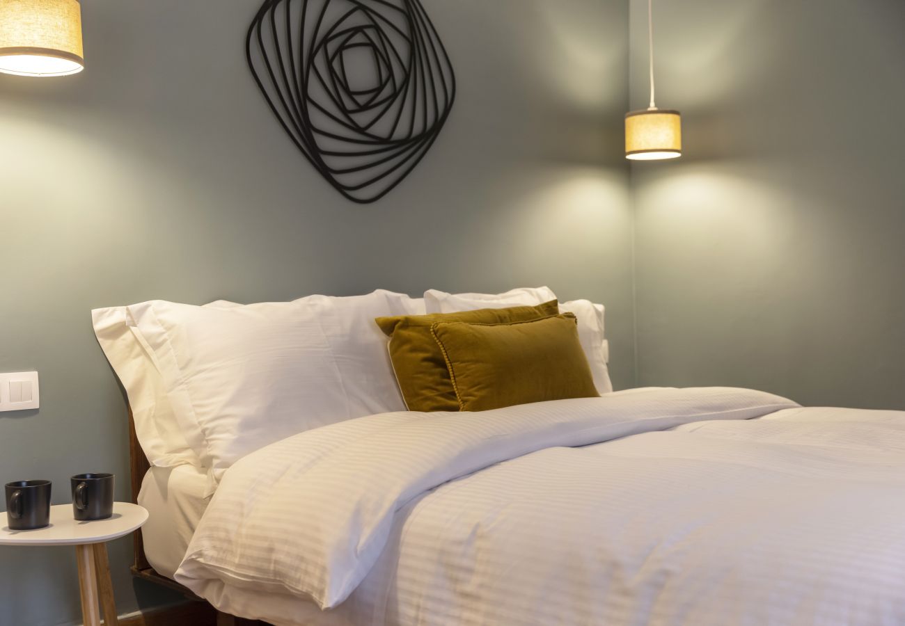 Apartment in Athens - A rare eclectic luxurious stay at Syntagma