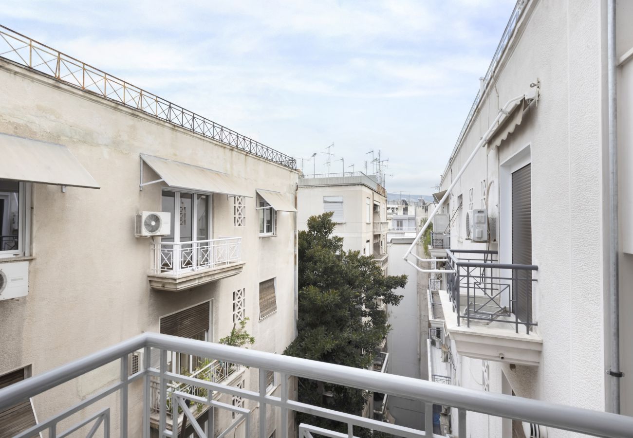 Apartment in Athens - A rare eclectic luxurious stay at Syntagma