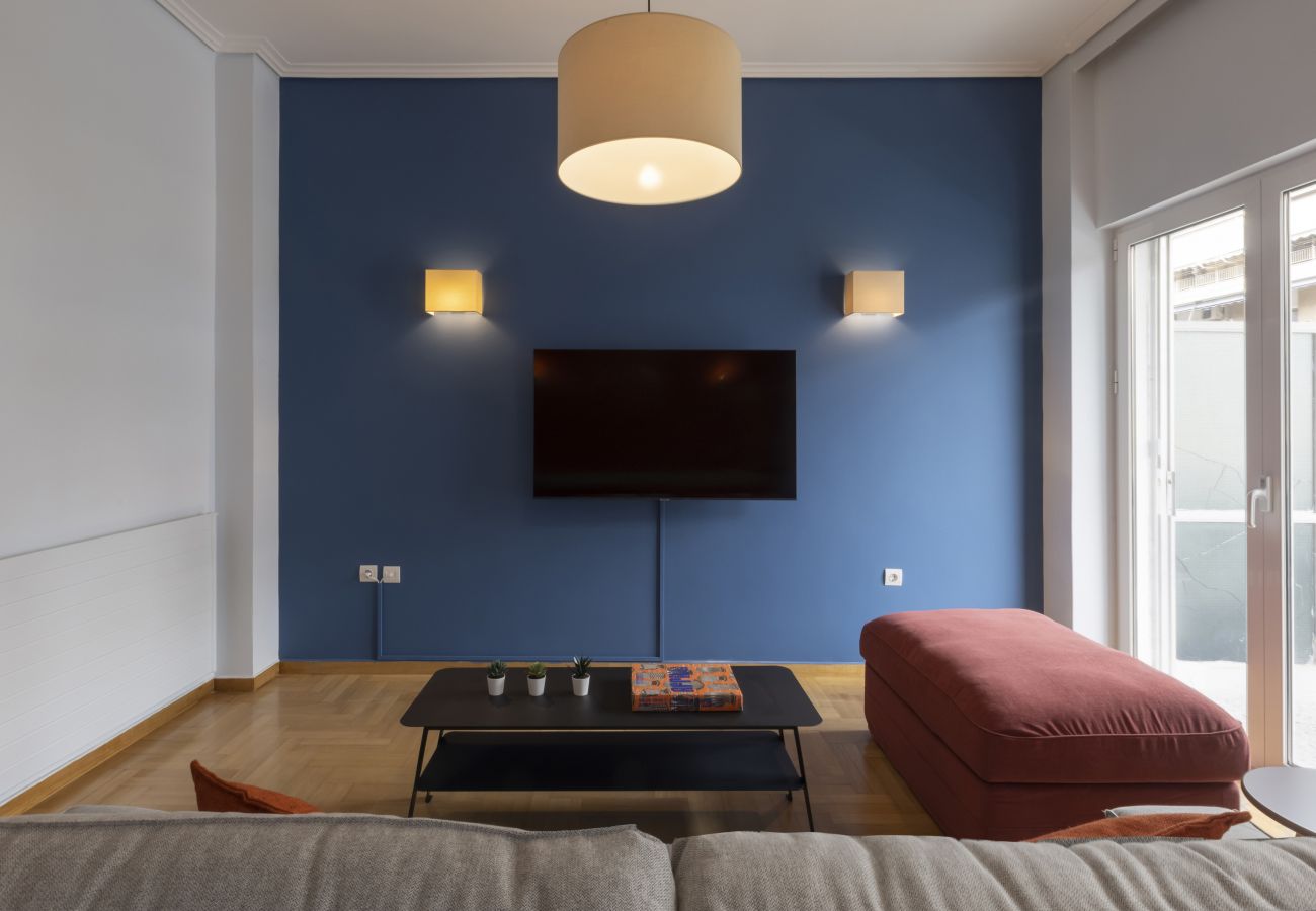 Apartment in Athens - A happy 2 BDR apartment that has a soul