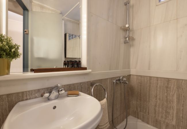 Studio in Athens - Vibrant apartment in Kolonaki area Studio in Athens - Vibrant apartment in Kolonaki area