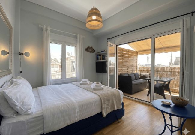Studio in Athens - Private terrace loft in the heart of Koukaki, ATH