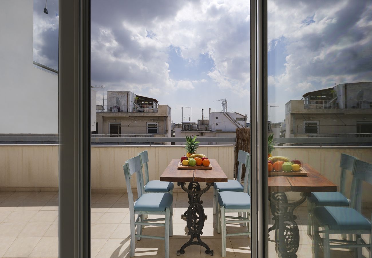 Studio in Athens - Private terrace loft in the heart of Koukaki, ATH