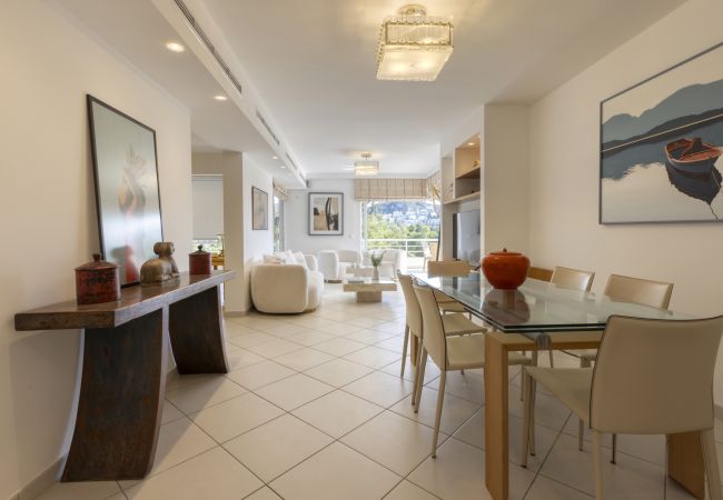 Apartment in Vouliagmeni - Athens Riviera - Voulagmeni Seaview Apartment Apartment in Vouliagmeni - Athens Riviera - Voulagmeni Seaview Apartment