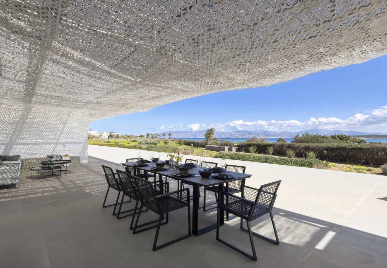 Villa in Santa Maria - Luxuriousness and Coastal Design