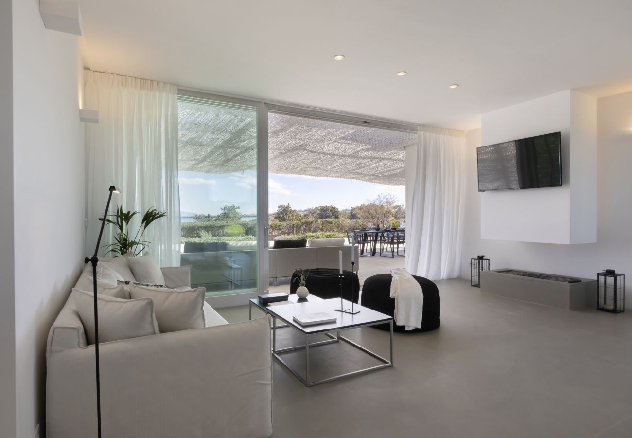 Villa in Santa Maria - Luxuriousness and Coastal Design