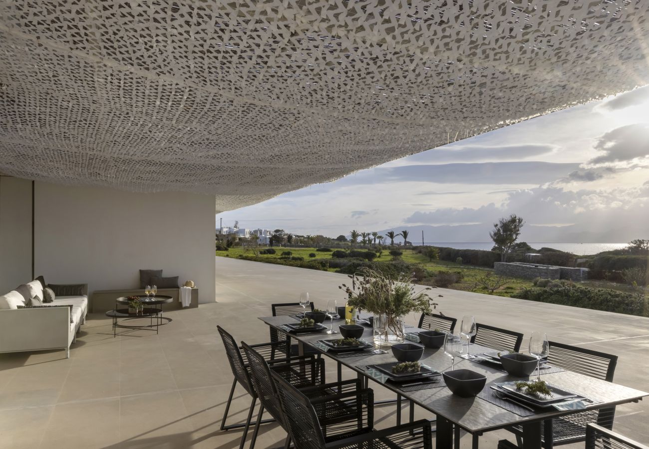 Villa in Santa Maria - Luxuriousness and Coastal Design