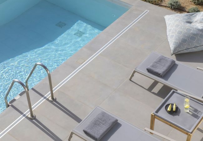 Villa in Antiparos - Peaceful Villa Avra with Aegean Seaview  Villa in Antiparos - Peaceful Villa Avra with Aegean Seaview