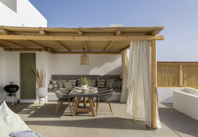 Villa in Antiparos - Peaceful Villa Avra with Aegean Seaview  Villa in Antiparos - Peaceful Villa Avra with Aegean Seaview