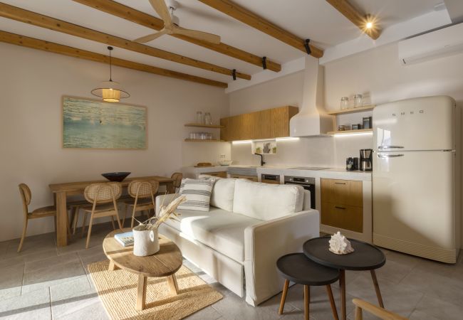 Villa in Antiparos - Peaceful Villa Avra with Aegean Seaview  Villa in Antiparos - Peaceful Villa Avra with Aegean Seaview