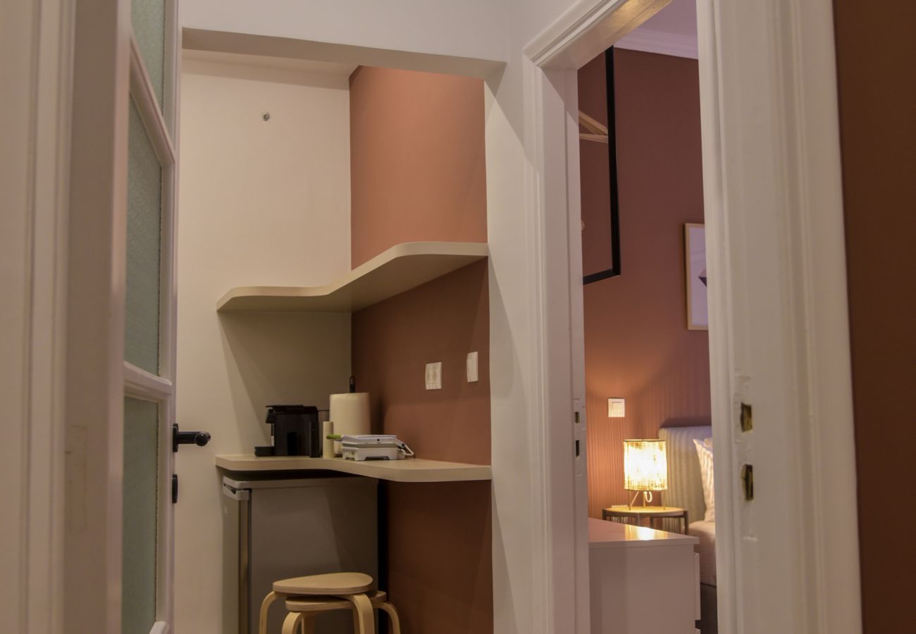 Apartment in Athens - New stylish apartment near St. George Square
