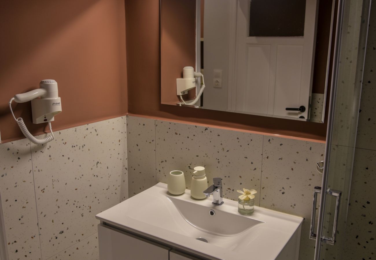 Apartment in Athens - New stylish apartment near St. George Square