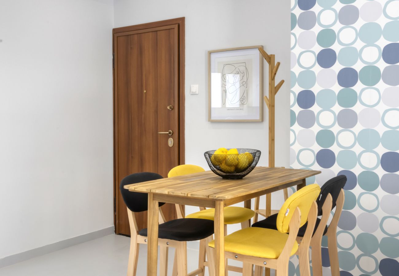 Apartment in Athens - Vibrant RENOV 2BR space in the heart of Athens.