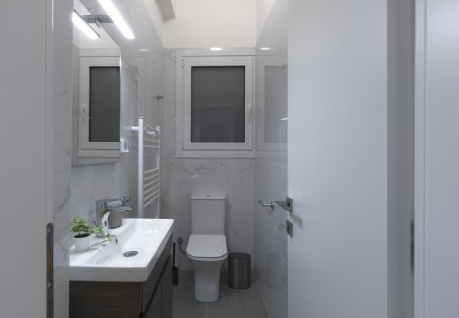 Apartment in Athens - A Stunning Urban Sanctuary With A View Apartment in Athens - A Stunning Urban Sanctuary With A View