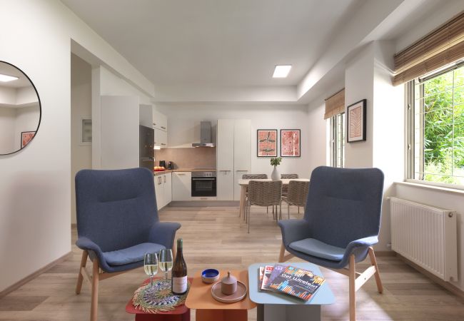 Apartment in Athens - Prime Location in Kolonaki: A Luxurious 1BR Haven