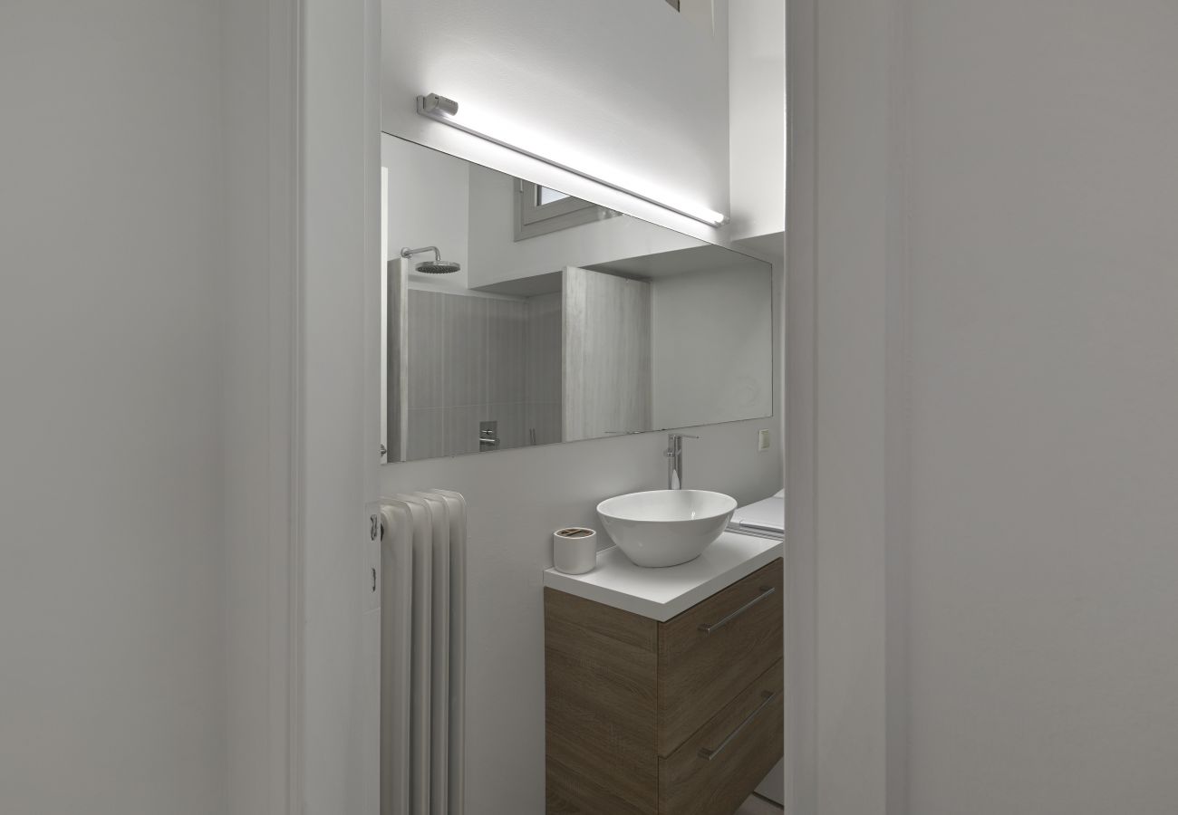 Apartment in Athens - Prime Location in Kolonaki: A Luxurious 1BR Haven