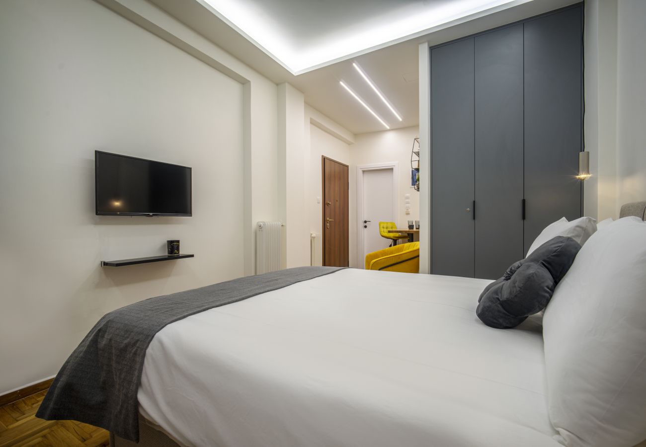 Studio in Athens - Compact Comfort: A “Capsule Studio” in Kolonaki 