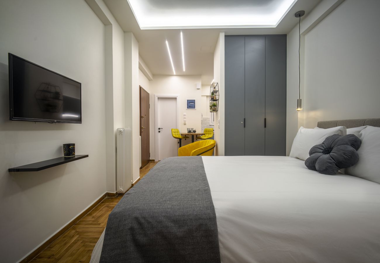 Studio in Athens - Compact Comfort: A “Capsule Studio” in Kolonaki 