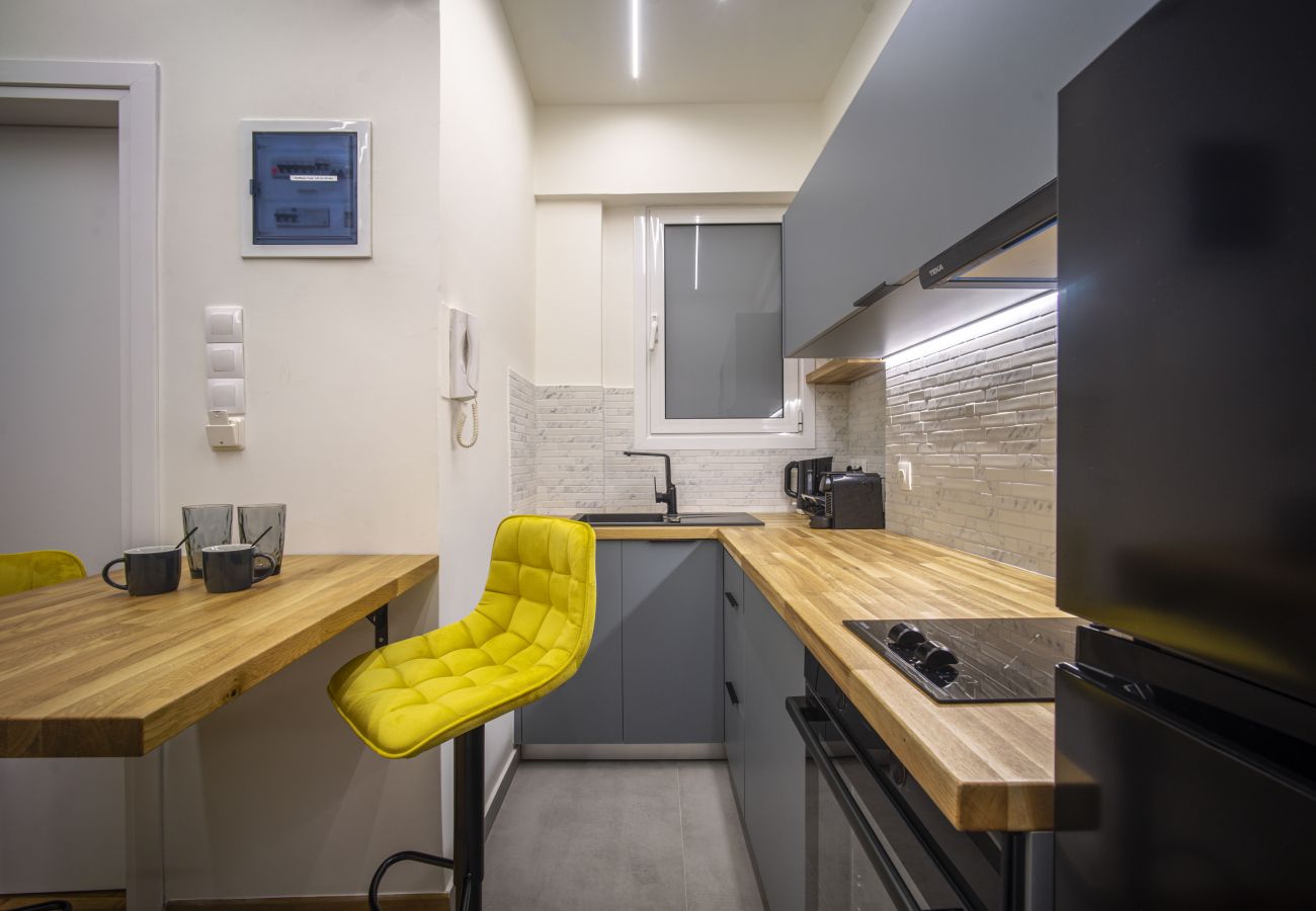 Studio in Athens - Compact Comfort: A “Capsule Studio” in Kolonaki 