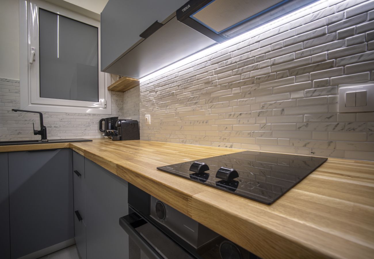 Studio in Athens - Compact Comfort: A “Capsule Studio” in Kolonaki 